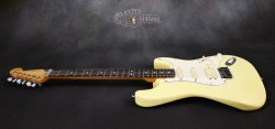 1991-Fender-Strat-Plus-Deluxe-Beck-Vintage-White