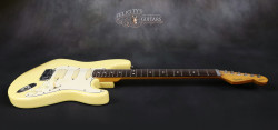 1991-Fender-Strat-Plus-Deluxe-Beck-Vintage-White