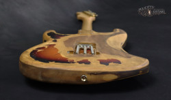 2016 FENDER STEVIE RAY VAUGHAN ‘NO-1’ TRIBUTE STRATOCASTER HEAVY RELIC