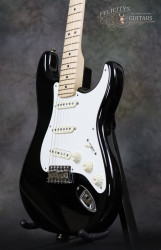 2011-Fender-Stratocaster-Clapton-Black
