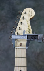 2011-Fender-Stratocaster-Clapton-Black