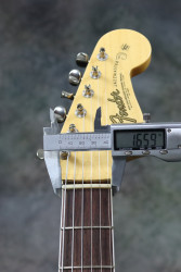 2013-Fender-Jazzmaster-AVS-'65-Aztec-Gold