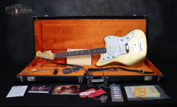 2013-Fender-Jazzmaster-AVS-'65-Aztec-Gold