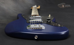 2013-Fender-Jazzmaster-Ranaldo-Trans-Sapphire-Blue