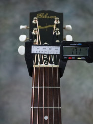 2013-Gibson-Montana-J-35-Reissue-Natural