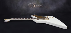 2014-Gibson-Explorer-Lzzy-Hale-Alpine-White