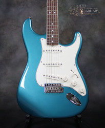 2016-Fender-Stratocaster-Johnson-Lucerne-Aqua