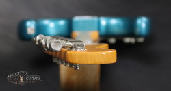 2016-Fender-Stratocaster-Johnson-Lucerne-Aqua