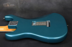 2016-Fender-Stratocaster-Johnson-Lucerne-Aqua