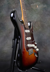 2016-Fender-Stratocaster-Mayer-Sunburst