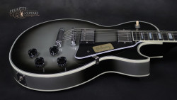 2016-Gibson-Les-Paul-Custom-Silverburst