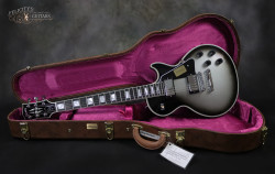 2016-Gibson-Les-Paul-Custom-Silverburst