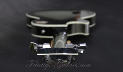 2016-Gibson-Les-Paul-Custom-Silverburst