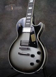 2016-Gibson-Les-Paul-Custom-Silverburst