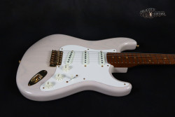 2017-Fender-Stratocaster-Custom-Shop-NAMM-White-Blond