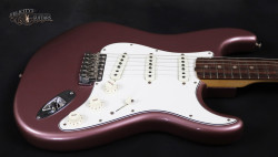 2017-Fender-Stratocaster-AVS-65-Burgundy-Mist