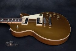 2017-Gibson-Les-Paul-Classic-Goldtop