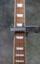 2018-Gibson-Firebird-V-Elite-Heritage-Cherry-Sunburst