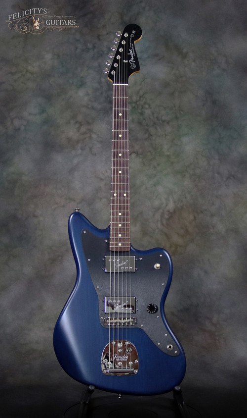 2013-Fender-Jazzmaster-Ranaldo-Trans-Sapphire-Blue