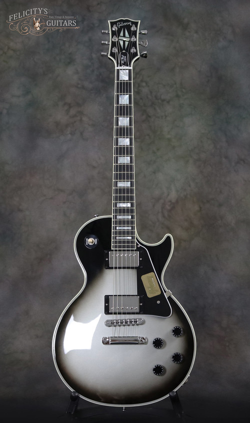 2016-Gibson-Les-Paul-Custom-Silverburst